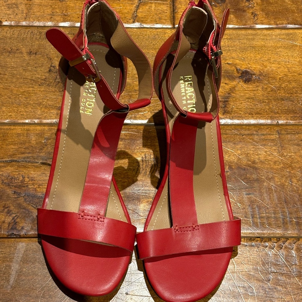 Kenneth Cole Reaction T-Strap Ava Red Wedge Sandals - Picture 2 of 15